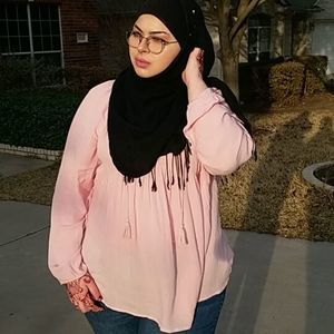 Meet your Posher, Hana